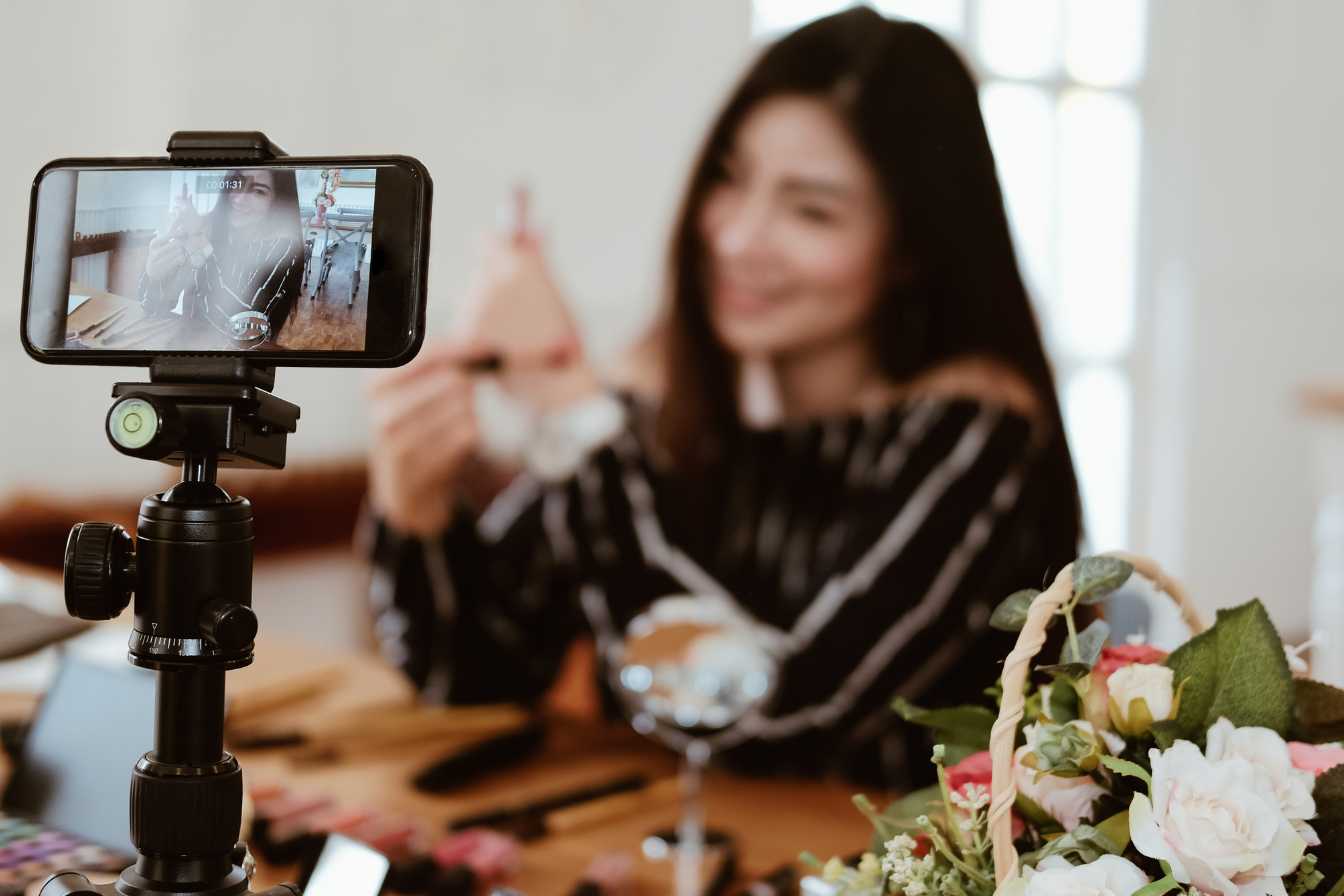 avis-puntoycoma-pe-2